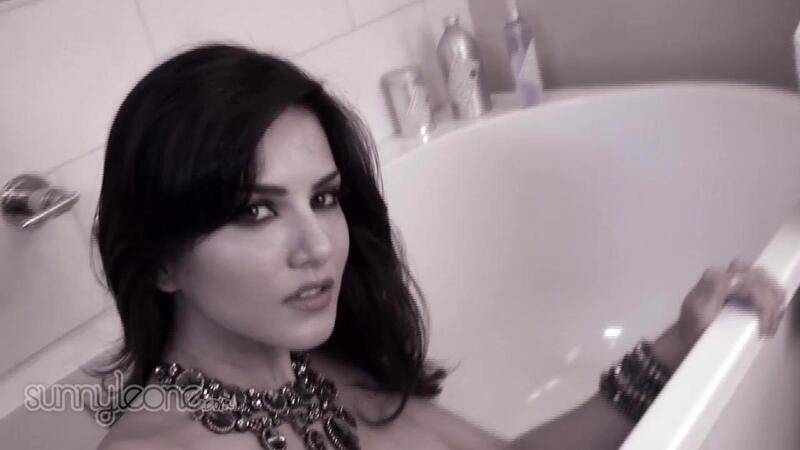 Sunny Leone Bathroom Diary #Solo #Indian #BigTits photo pic